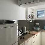 Godinovic דירה חוואר