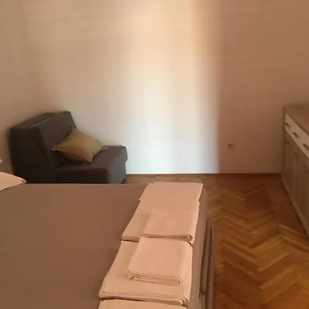 Apartment Godinovic *