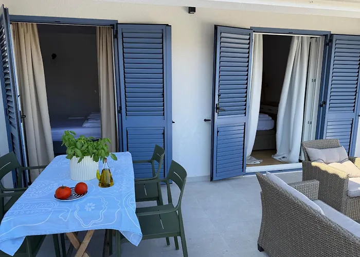 Godinovic * 흐바르