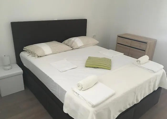 Godinovic 아파트 *